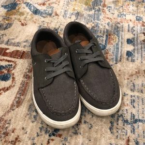 Boys sneakers